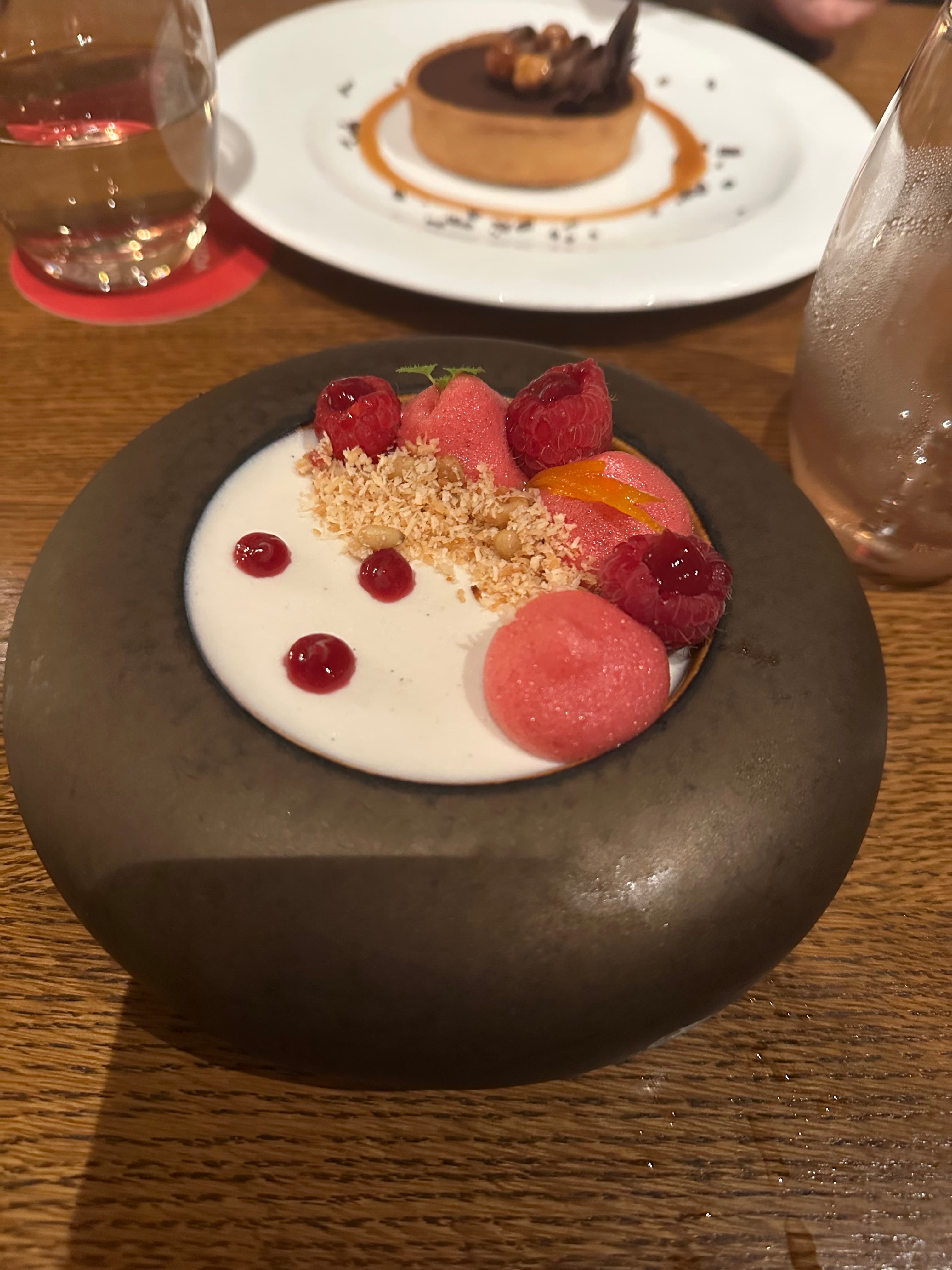Dessert an Bord — Virgin Voyages Kulinarik